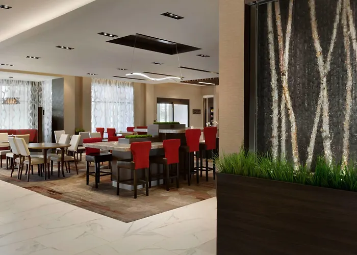 Courtyard By Marriott Toronto Mississauga/West Hotel